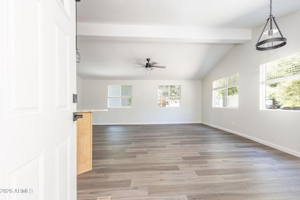 Image 3 of property listing at 255 E OAK Drive, Munds Park, AZ 86017