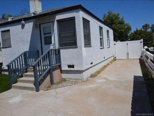 326 28 H Ave, Coronado, CA 92118