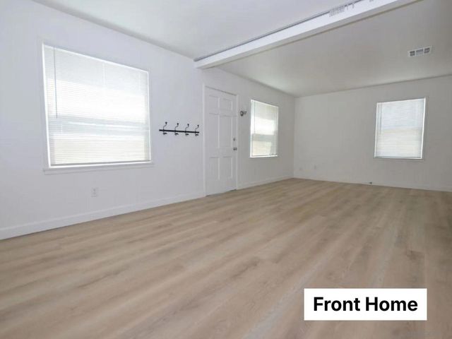 326 28 H Ave, Coronado, CA 92118