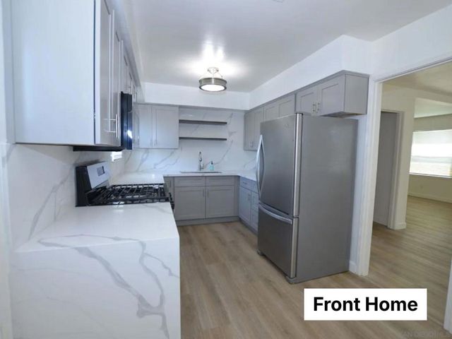 326 28 H Ave, Coronado, CA 92118