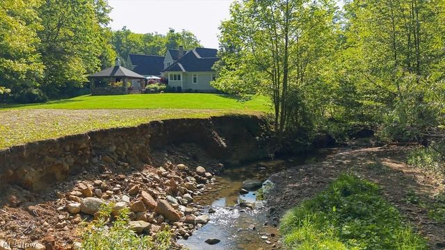 10950 Tibbetts Road, Kirtland, OH 44094