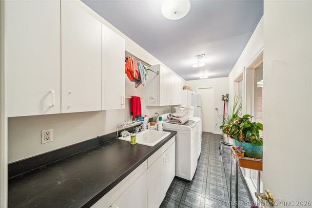 3219 S Birmingham Avenue, Tulsa, OK 74105