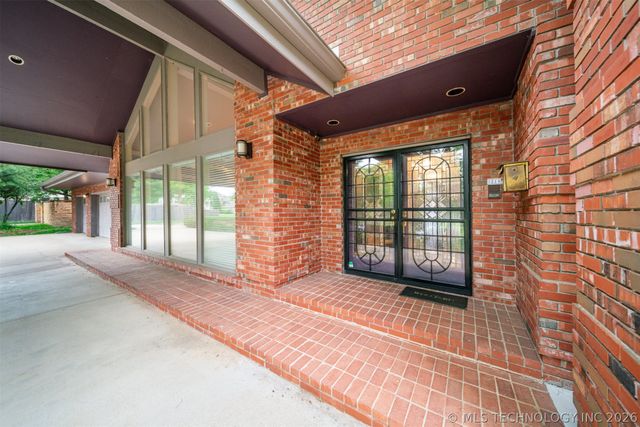 3219 S Birmingham Avenue, Tulsa, OK 74105