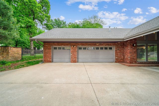3219 S Birmingham Avenue, Tulsa, OK 74105
