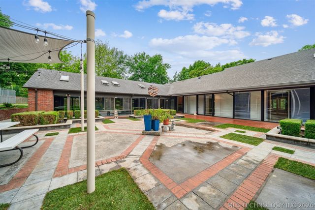 3219 S Birmingham Avenue, Tulsa, OK 74105