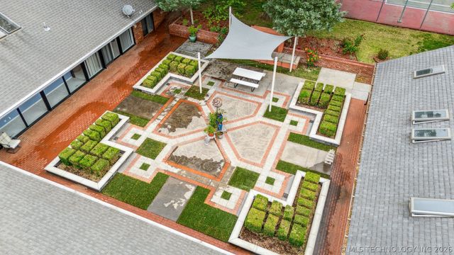 3219 S Birmingham Avenue, Tulsa, OK 74105