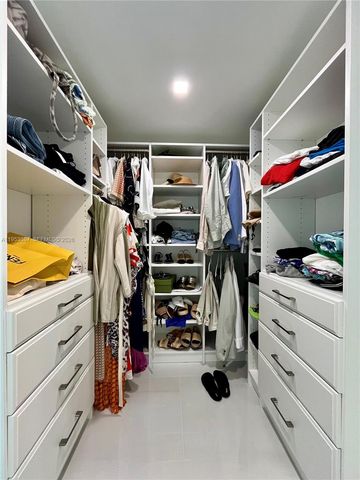 9499 Collins Ave 506, Surfside, FL 33154