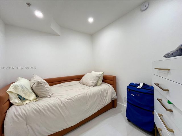 9499 Collins Ave 506, Surfside, FL 33154