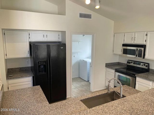 5125 E FELLARS Drive, Scottsdale, AZ 85254