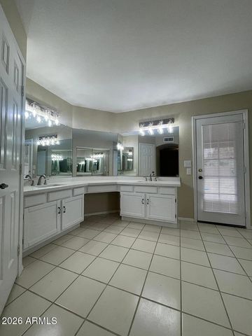 5125 E FELLARS Drive, Scottsdale, AZ 85254