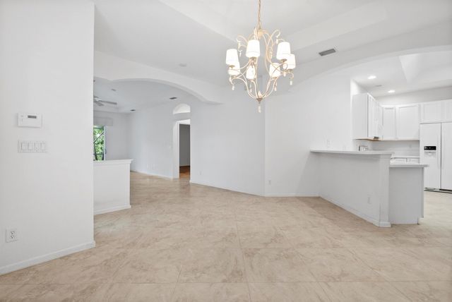 671 NW Red Pine Way, Jensen Beach, FL 34957