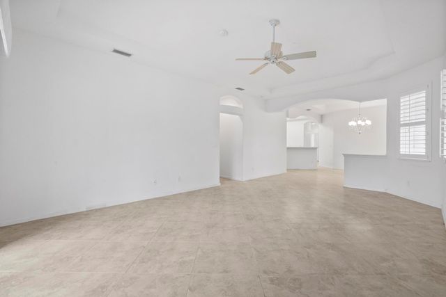 671 NW Red Pine Way, Jensen Beach, FL 34957