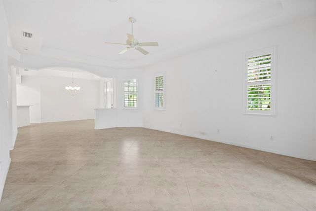 671 NW Red Pine Way, Jensen Beach, FL 34957