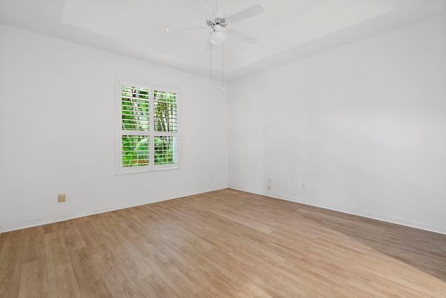 671 NW Red Pine Way, Jensen Beach, FL 34957