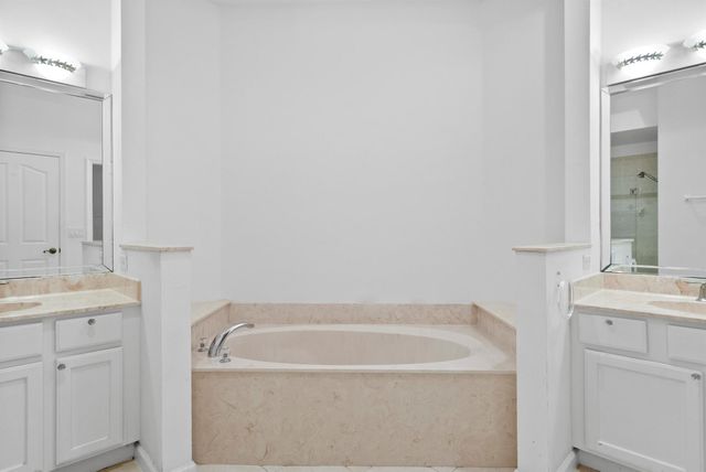 671 NW Red Pine Way, Jensen Beach, FL 34957