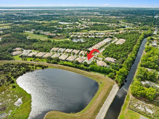 671 NW Red Pine Way, Jensen Beach, FL 34957