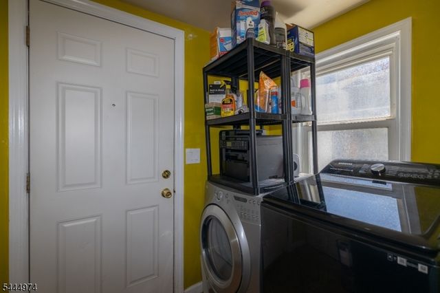 907 Bond St, Elizabeth City, NJ 07201