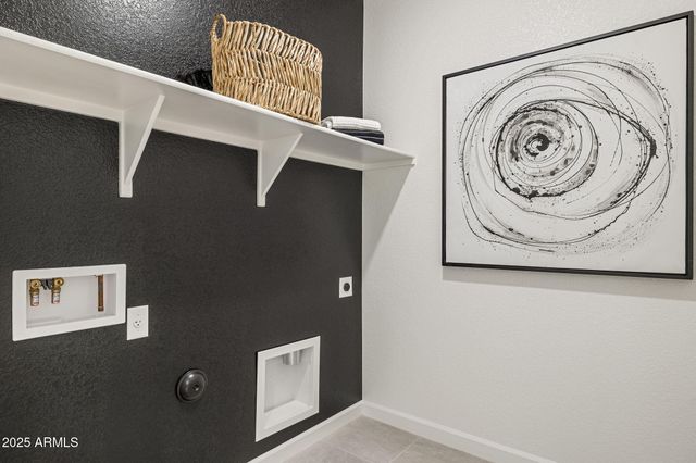 17733 W TURQUOISE Avenue, Waddell, AZ 85355