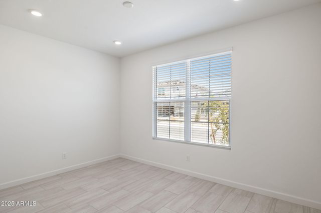 17733 W TURQUOISE Avenue, Waddell, AZ 85355