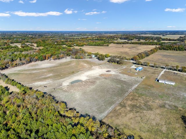 686 CR 4715 Road, Leonard, TX 75452