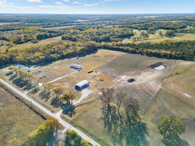 686 CR 4715 Road, Leonard, TX 75452