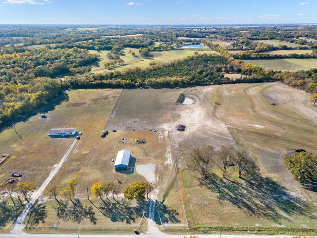 686 CR 4715 Road, Leonard, TX 75452