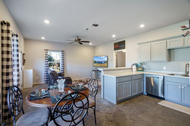 686 CR 4715 Road, Leonard, TX 75452