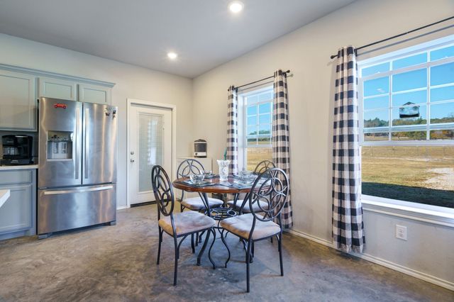 686 CR 4715 Road, Leonard, TX 75452