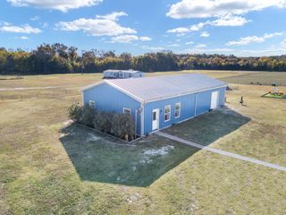 686 CR 4715 Road, Leonard, TX 75452