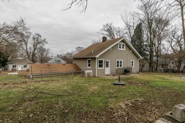 720 Pleasant View Drive, Des Moines, IA 50315