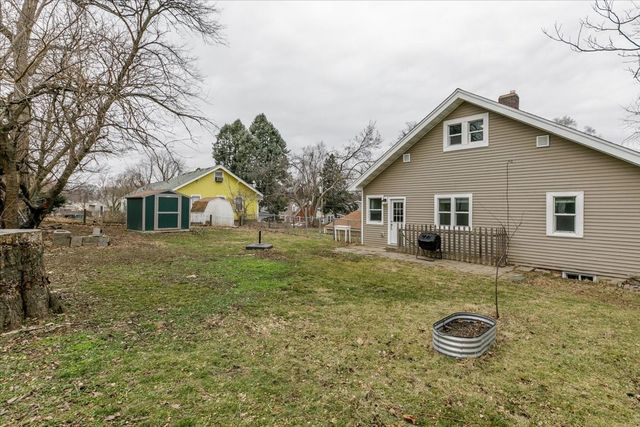 720 Pleasant View Drive, Des Moines, IA 50315