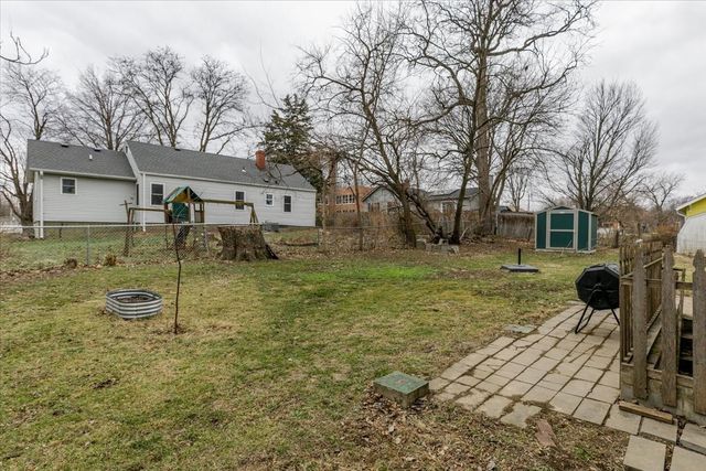 720 Pleasant View Drive, Des Moines, IA 50315