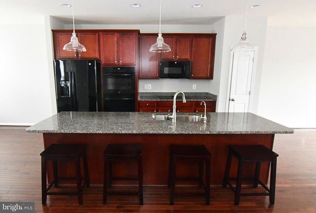 165 SOLARA DR, Winchester, VA 22602