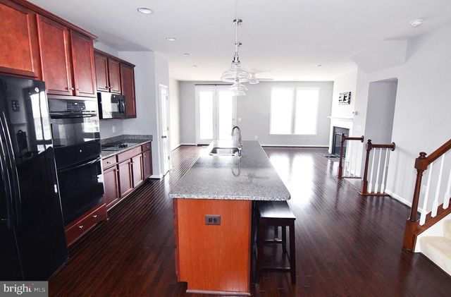 165 SOLARA DR, Winchester, VA 22602