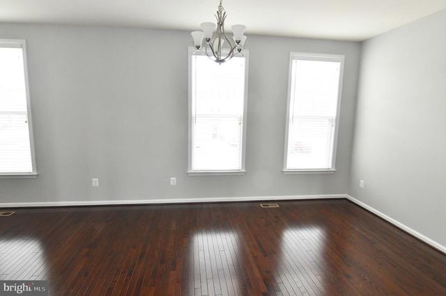 165 SOLARA DR, Winchester, VA 22602