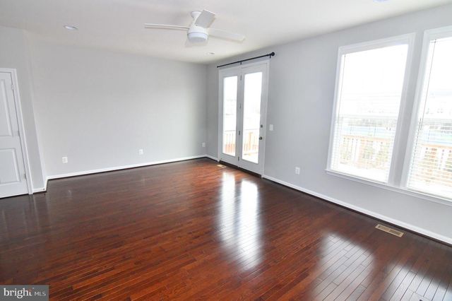 165 SOLARA DR, Winchester, VA 22602