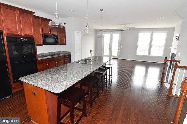 165 SOLARA DR, Winchester, VA 22602