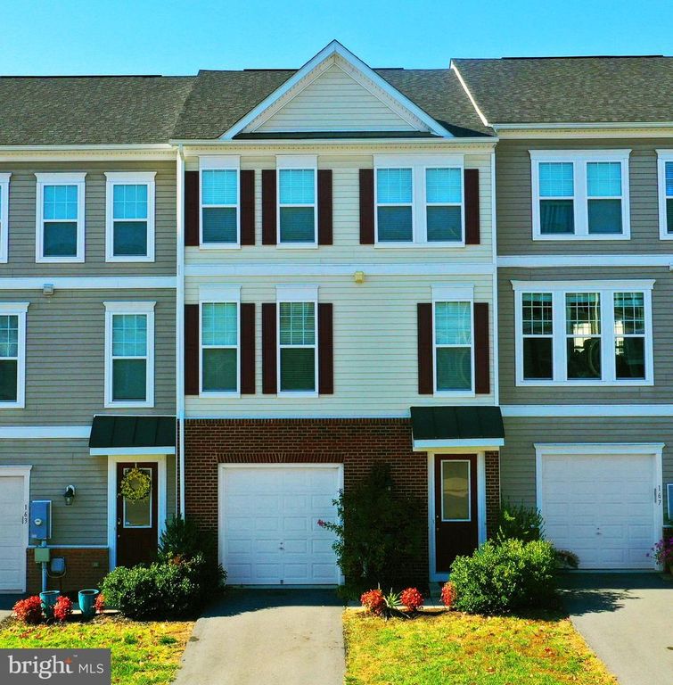 165 SOLARA DR, Winchester, VA 22602