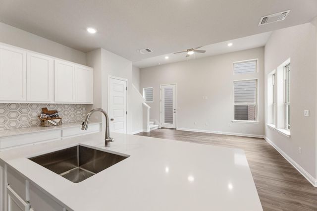 8509 Escovedo DR 410, Austin, TX 78744