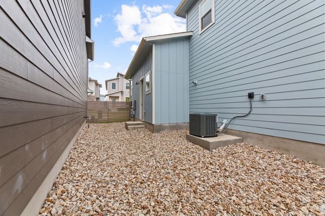 8509 Escovedo DR 410, Austin, TX 78744