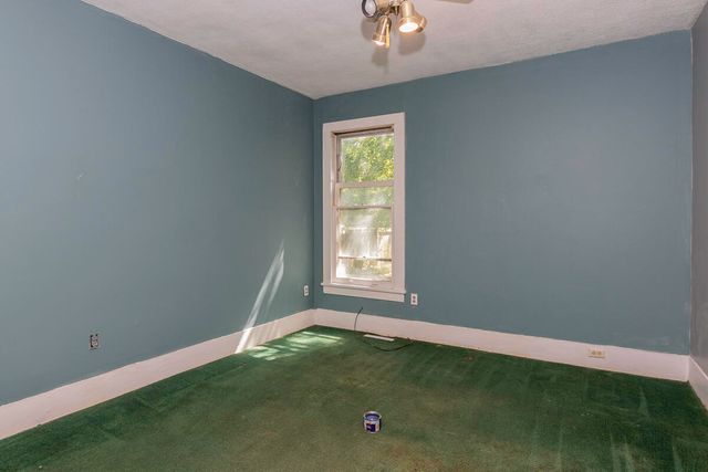 506 E 2nd Street, Lawton, MI 49065