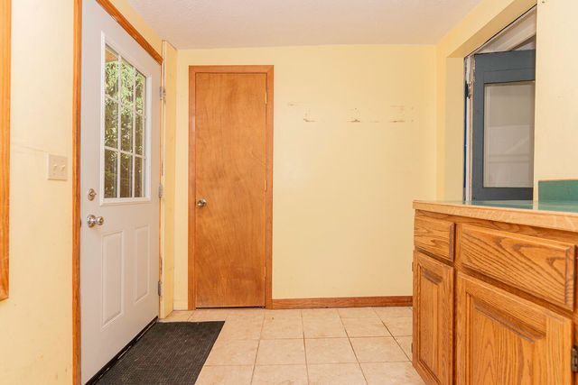 506 E 2nd Street, Lawton, MI 49065