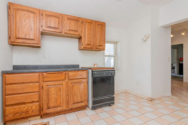 506 E 2nd Street, Lawton, MI 49065