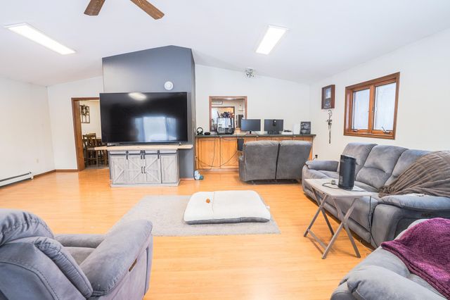 3815 TANADA ROAD, North Pole, AK 99705