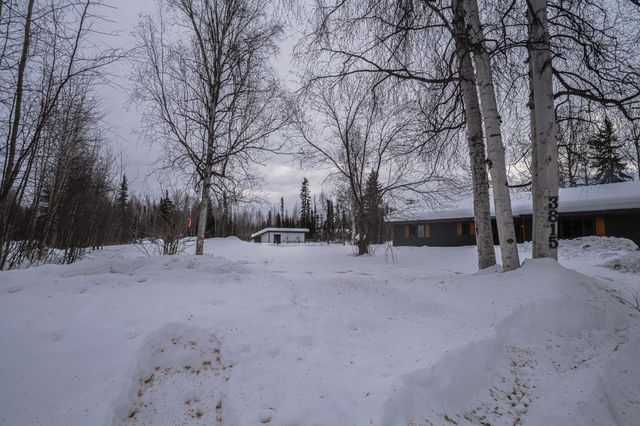 3815 TANADA ROAD, North Pole, AK 99705