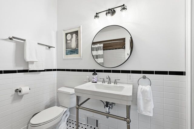 7022 W Clarke STREET, Wauwatosa, WI 53213