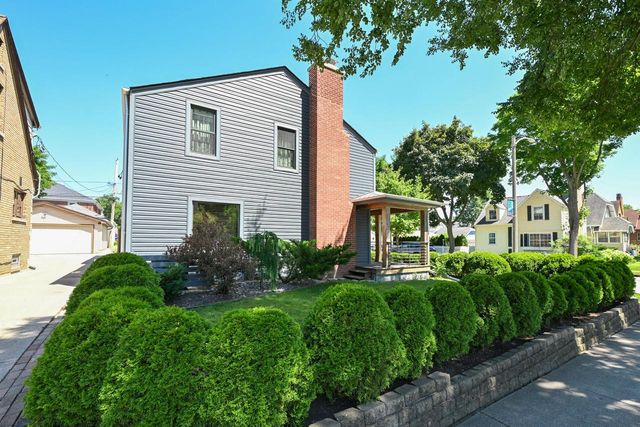 7022 W Clarke STREET, Wauwatosa, WI 53213