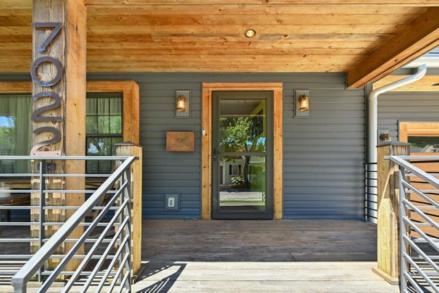 7022 W Clarke STREET, Wauwatosa, WI 53213