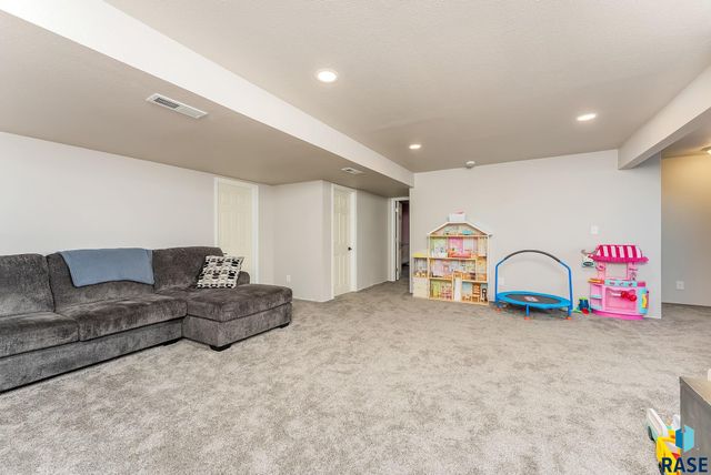 6205 S Dublin Ave Avenue, Sioux Falls, SD 57106