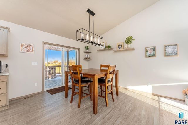 6205 S Dublin Ave Avenue, Sioux Falls, SD 57106